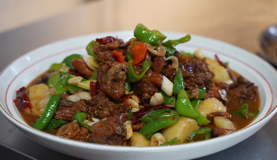 大盘鸡菜怎么做_大盘鸡菜系_大盘鸡哪个地方的菜