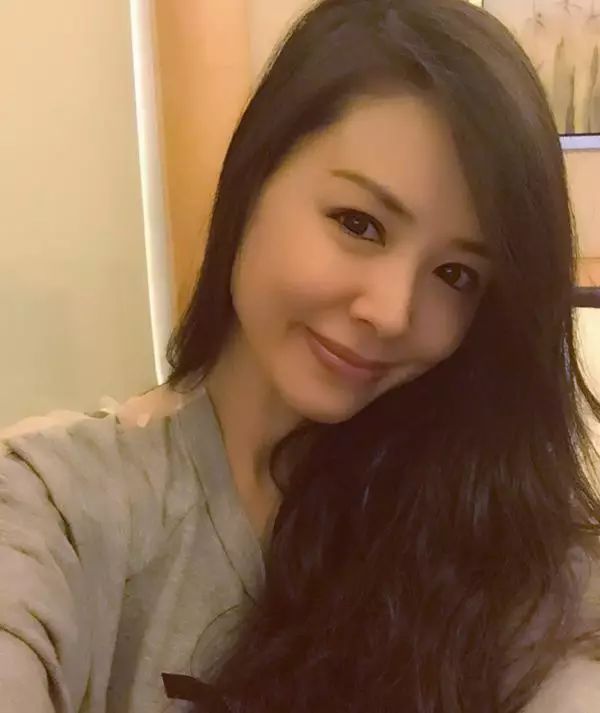 黑社会电影_电影黑社会大佬_电影黑社会背景音乐