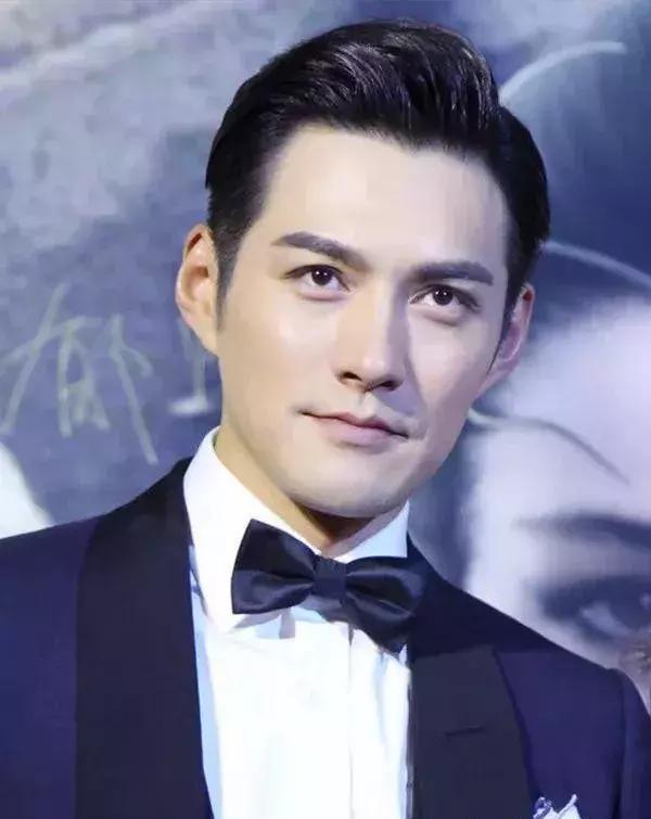 男生发际线高，头发稀少，剪这些发型就对了！