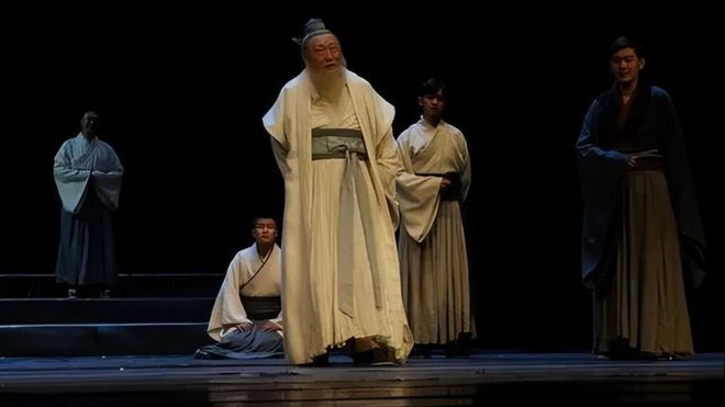 影视著名表演艺术家排名_著名影视表演艺术家_十大表演艺术家
