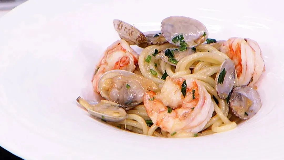 海鲜意面做法_海鲜意面食谱_海鲜意面高清