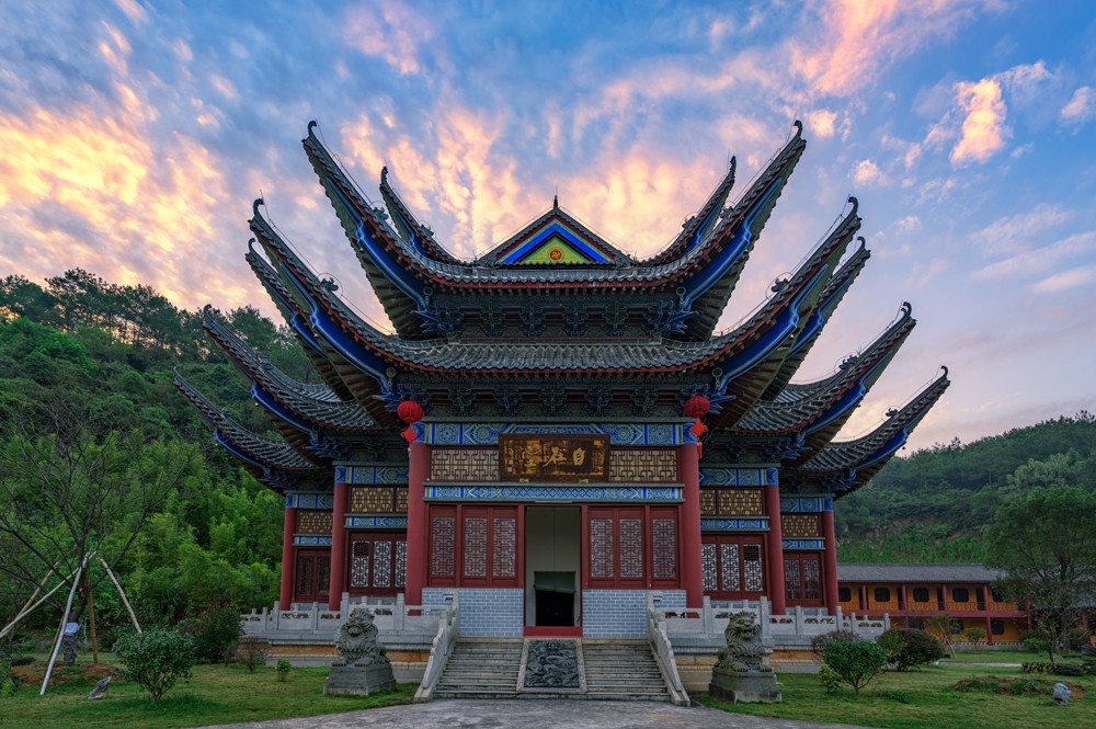 如何盘腿打坐视频教程_打坐盘腿练习方法_盘腿打坐基本要求