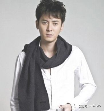 男士短卷发型图片大全_男士短卷发发型图片2019_男士短卷发