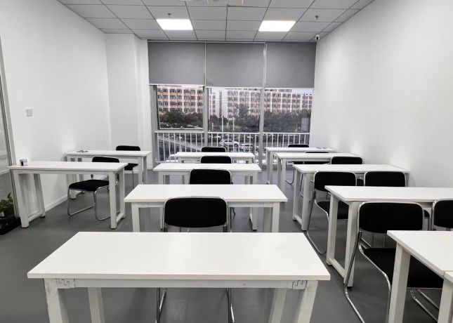 启航考研培训三松仁里学校教室1