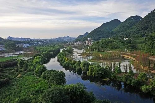 贵阳都溪林场空中怪车事件_贵阳空中怪车遗址展览_贵阳空中怪车事件视频