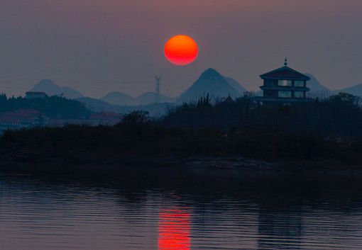 贵阳都溪林场空中怪车事件_贵阳空中怪车遗址展览_贵阳空中怪车事件视频