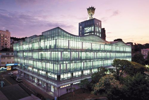 影视韩国文化分析_浅析韩国影视文化发展及影响_韩国影视文化