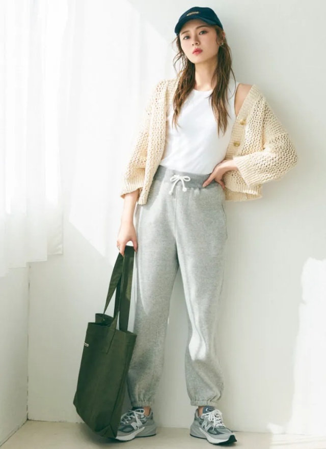 蔓延女装品牌简介_蔓延服装是品牌吗_蔓延时尚潮流女装