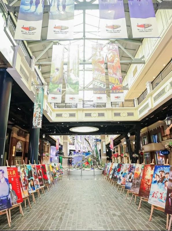 传媒界大亨_传媒巨头公司_传媒巨擘
