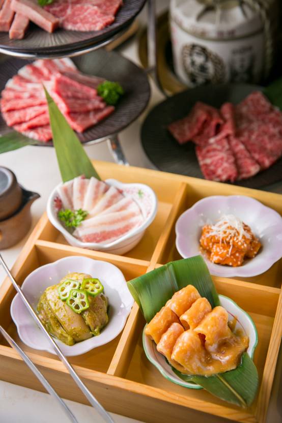 牛肉上有黑色的毛_黑毛和牛烧肉_牛肉炖熟里边黑色