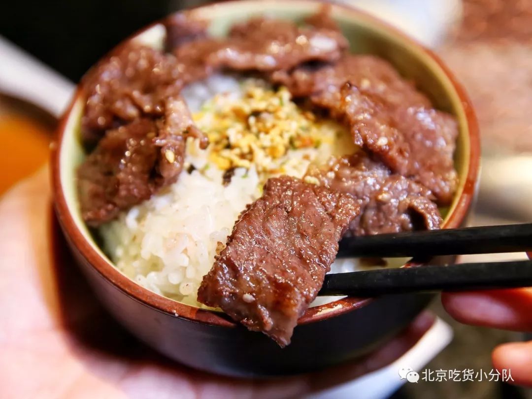 牛肉有黑点是发霉_黑毛和牛烧肉_红烧牛肉发黑