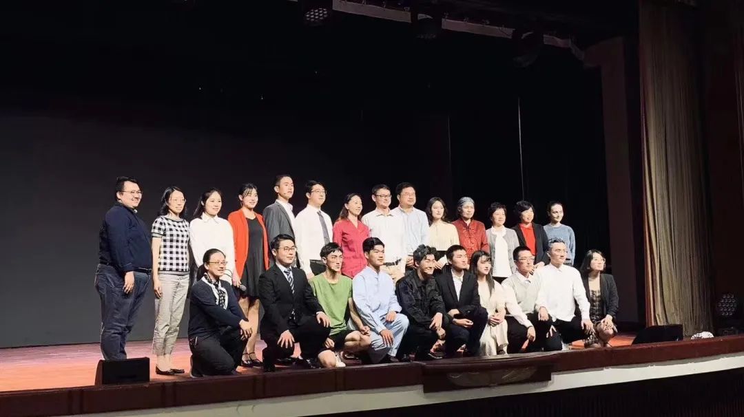 小荧星影视表演如何去艺术团_小荧星影视表演如何去艺术团_小荧星影视表演如何去艺术团