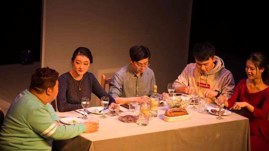 小荧星影视表演如何去艺术团_小荧星影视表演如何去艺术团_小荧星影视表演如何去艺术团