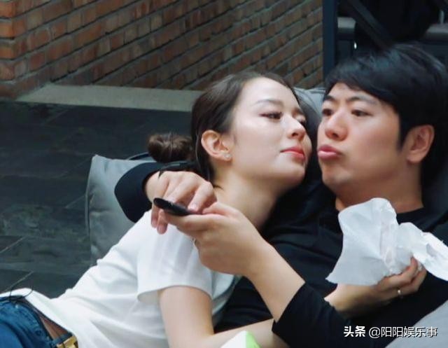 甜美钢琴家_钢琴家美剧_甜馨钢琴老师