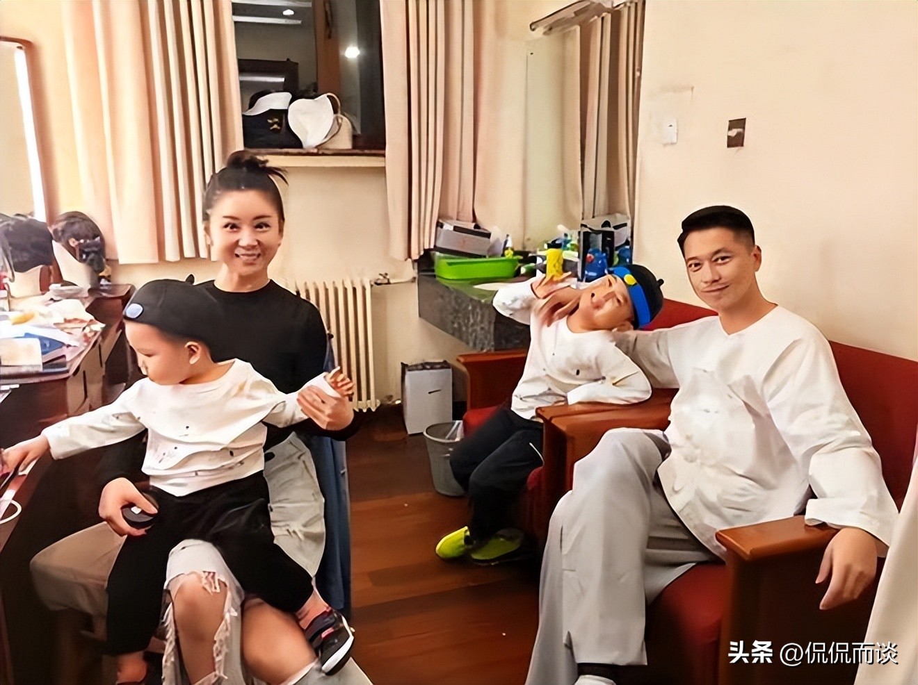 钢琴家美剧_甜馨钢琴老师_甜美钢琴家