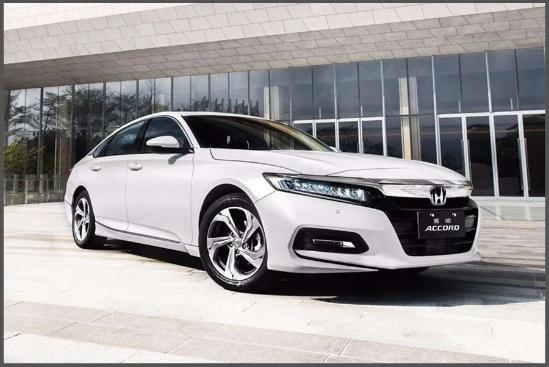 20万左右日系轿车_轿车日系左右排放标准_轿车日系左右刹车灯