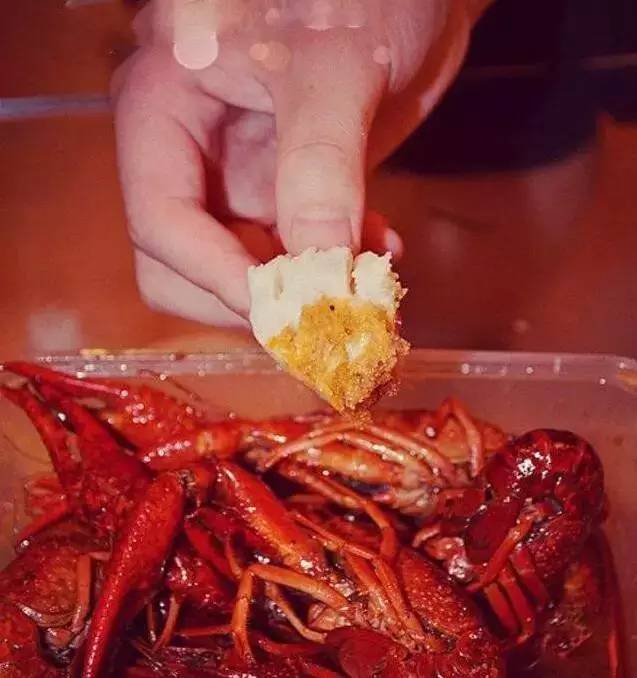 油焖龙虾窍门_龙虾油焖大虾的做法_龙虾怎么焖好吃