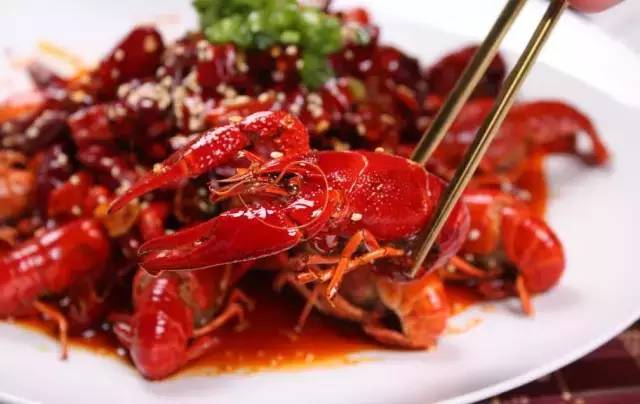龙虾油焖大虾的做法_龙虾怎么焖好吃_油焖龙虾窍门