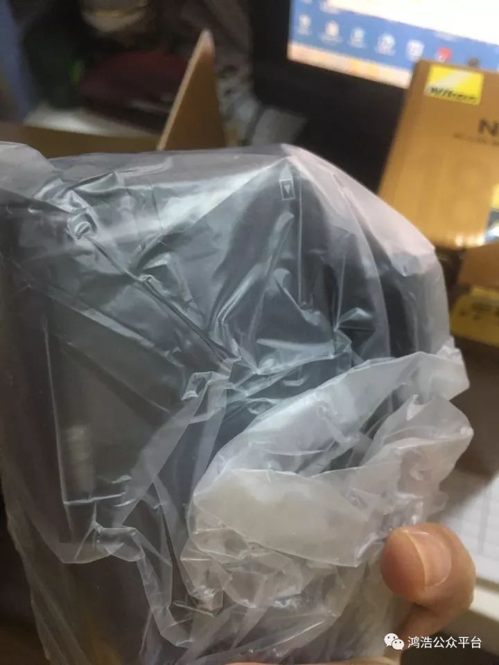佳能防伪码在哪儿_佳能单反的防伪码_佳能单反防伪码在哪里