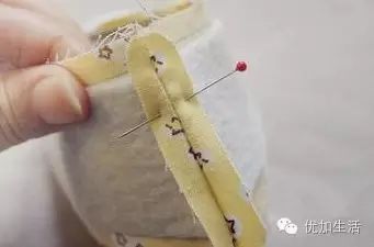 用毛绒布做宝宝鞋教程_宝宝毛绒鞋子视频_怎样用布做宝宝鞋