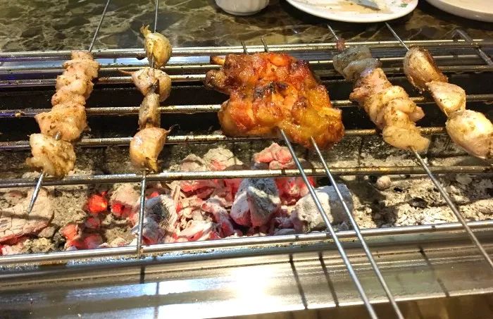 烟台野炊烧烤_烟台日部落烧烤_烟台烧烤场地