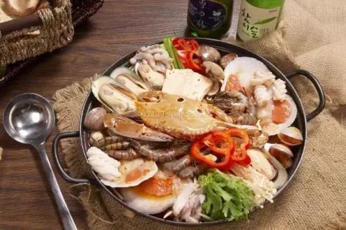 做月子可以吃什么海鲜_海鲜做月子能不能吃_产妇做月子可以吃海鲜吗