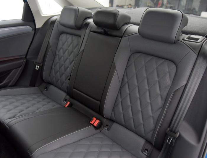 15万运动型轿车_轿车运动型避震_轿车运动型与舒适型区别在哪