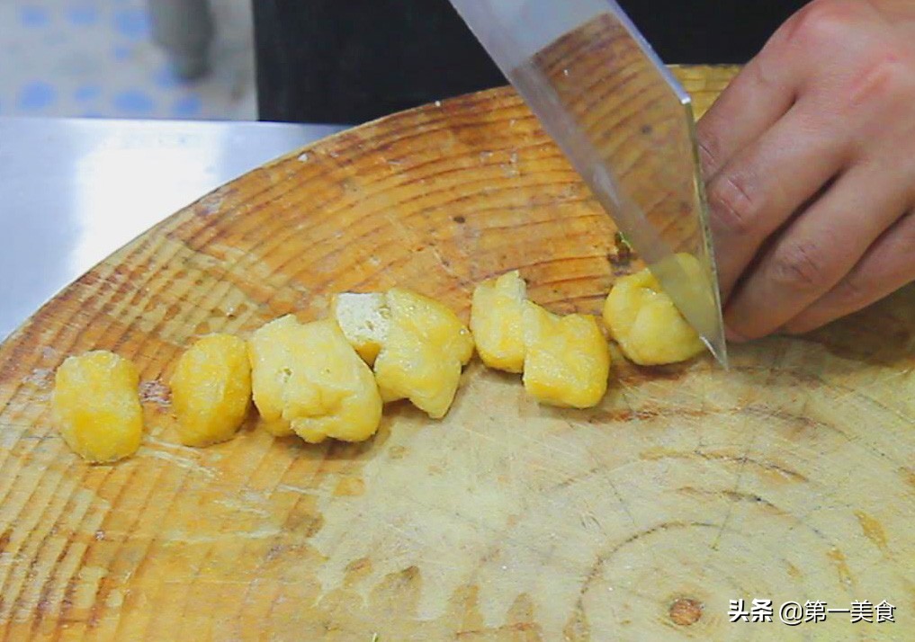 鸭血汤的烧法_家常鸭血汤的做法大全东方美食_鸭血汤的做法窍门