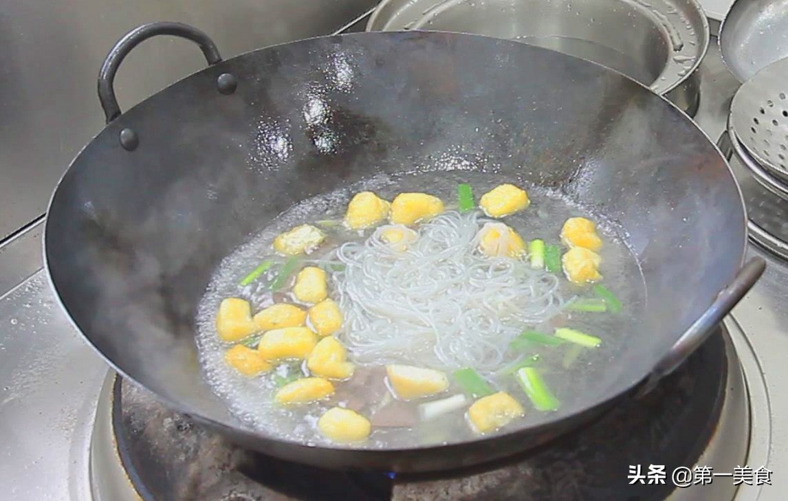 鸭血汤的烧法_鸭血汤的做法窍门_家常鸭血汤的做法大全东方美食