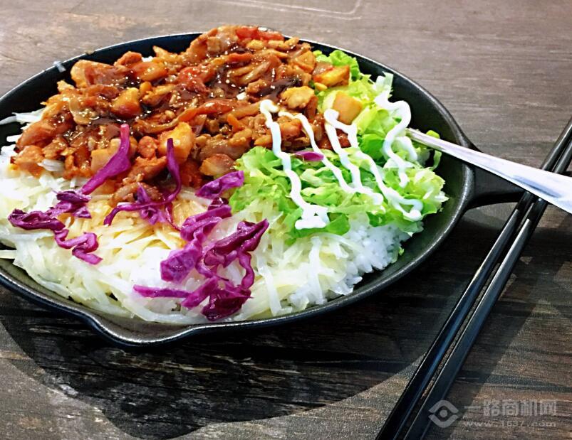 烤肉酱汁拌饭有什么好处_烤肉拌饭的酱汁有哪些_烤肉拌饭酱汁有几种