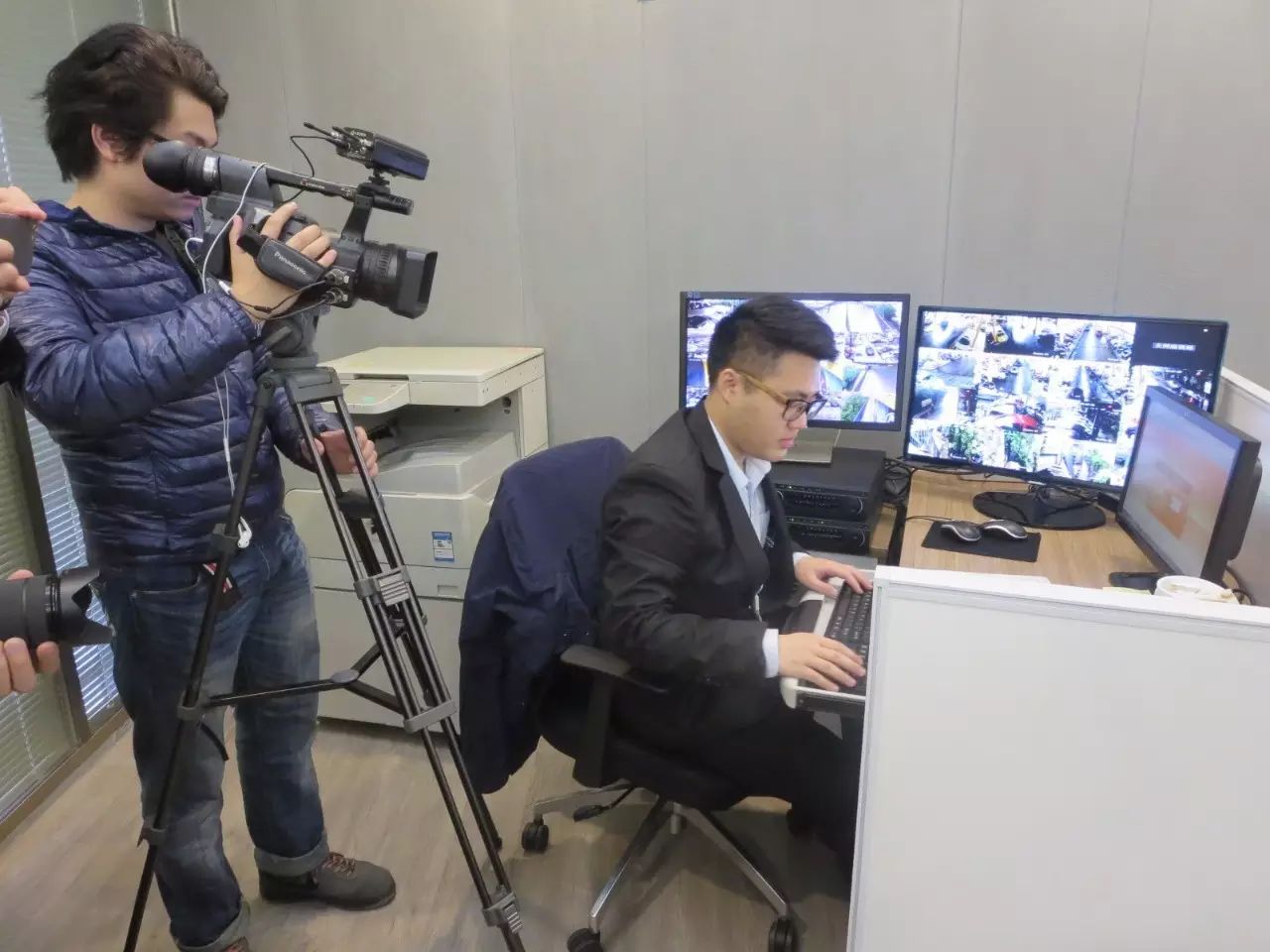 广州二手小车市场_广州市二手汽车市场在哪里_广州二手轿车交易市场