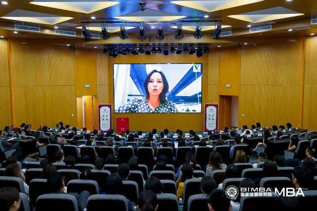 商学院国家政策可行性_教育政策对商学院的发展_商学院发展与内容