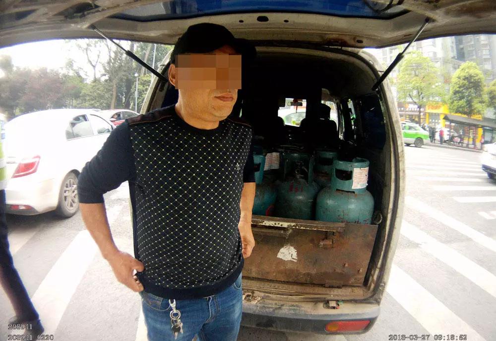 隔热发动机面包车可以用吗_面包车隔热改装视频_面包车发动机隔热