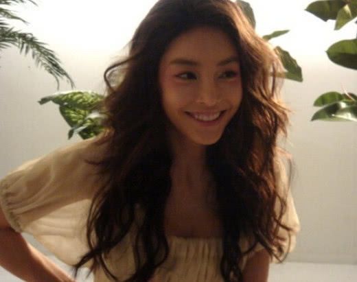 韩国张紫妍陪四个男人_韩国娱乐圈张紫妍是哪部_陪韩国男人张紫妍的是谁