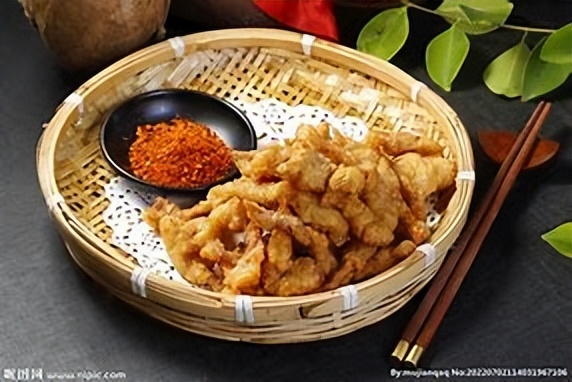 豆沙酥肉的家常做法_酥肉豆沙汤_豆沙肉松酥