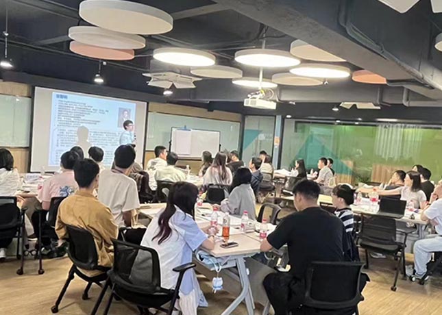 卓越教育现代城校区_现代卓越集团董事长_现代卓越教育集团
