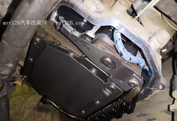 标致307发动机噪音_307发动机声音变大_标致307发动机声音大