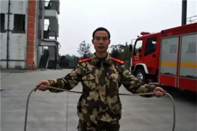 绳子打结方法大全视频_绳子打结方法_绳子打结方法越拉越紧