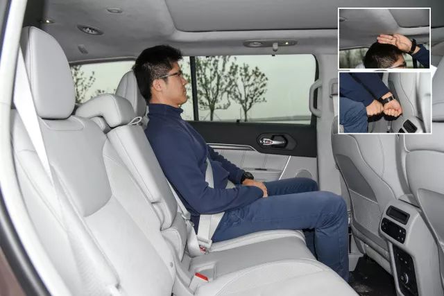 尾灯椭圆形_尾灯两个扁长方形_后尾灯又扁又长suv是什么车