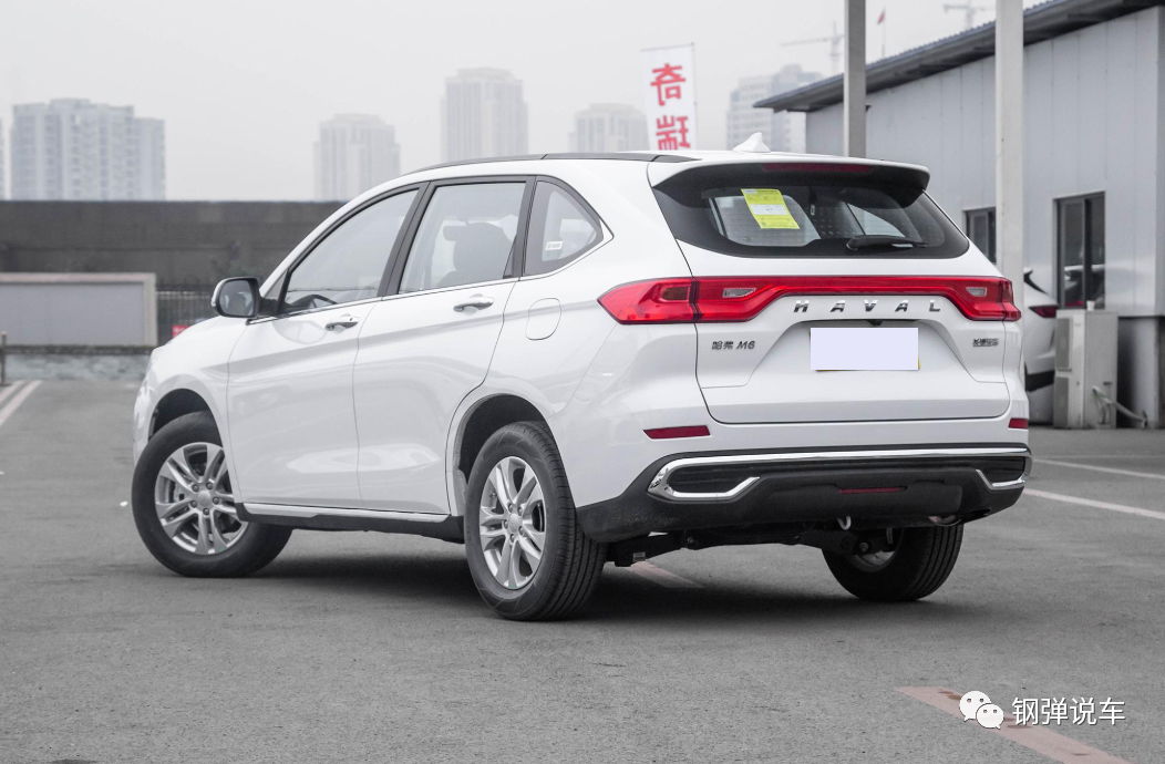 尾灯是椭圆形的轿车_尾灯椭圆形_后尾灯又扁又长suv是什么车