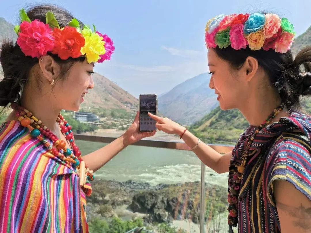 龙江旅游景点有哪些_独龙江旅游攻略_龙江景点