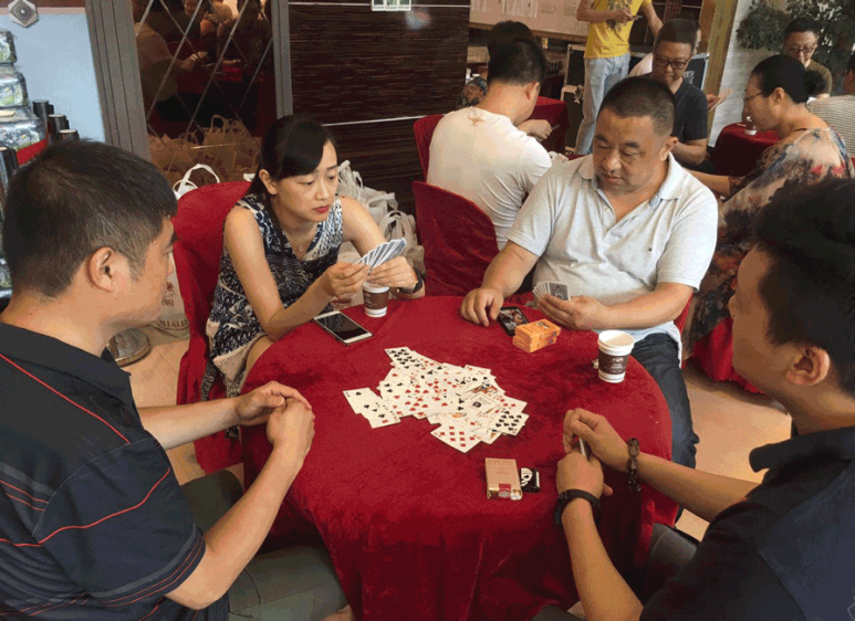 打扑克记牌技巧_打扑克记牌技巧_打扑克记牌技巧