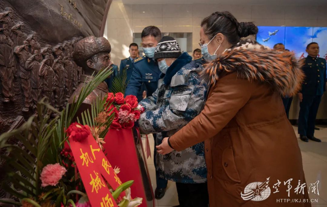 党员干部接受教育培训的意义_接受党的教育和培训_接受党组织教育培训范文