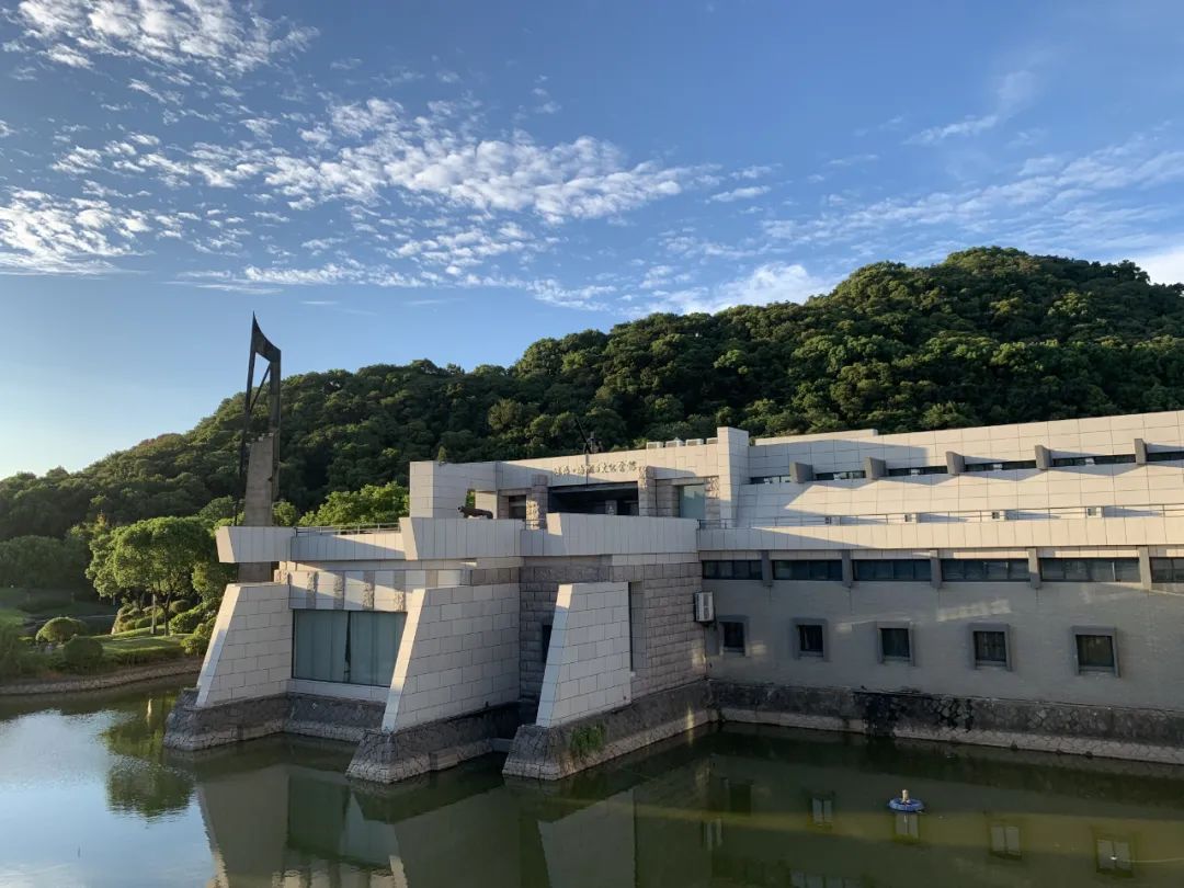 党员干部接受教育培训的意义_接受党的教育和培训_接受党培训教育的体会认识
