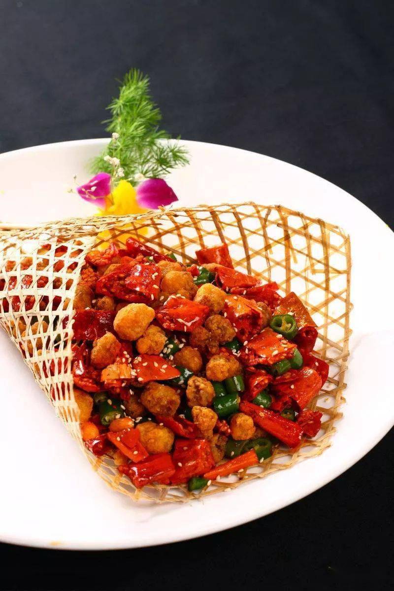 蒜子黄鱼_蒜烧黄鱼的做法_蒜烧小黄鱼是哪个地方的菜系