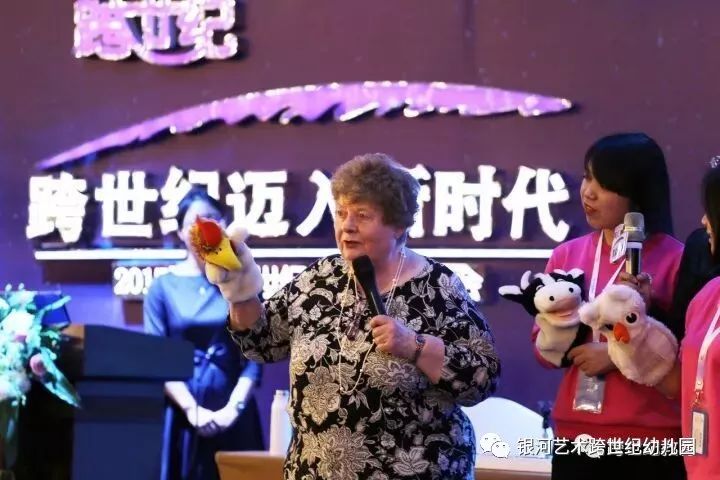 河南世纪教育集团_郑州世纪学院教育咨询有限公司_跨世纪教育集团郑州