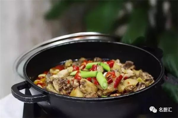 腌辣椒剁椒怎么腌制_剁辣椒藠头的腌制方法_辣椒藠头怎么腌好吃