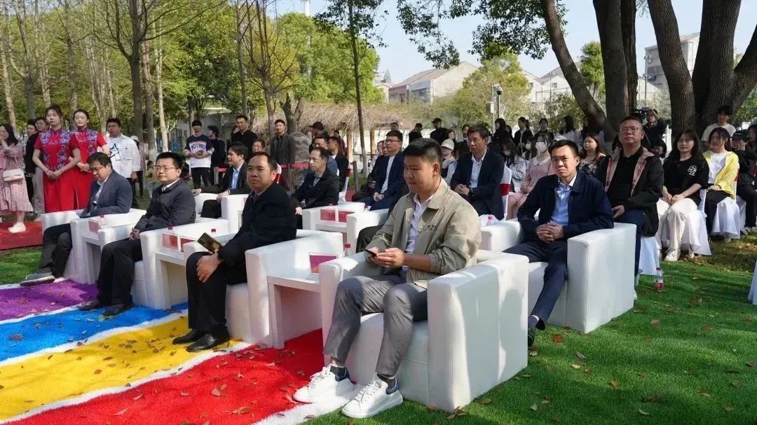 江汉艺术职业学院联系方式_江汉艺术职业学院教育学院_江汉艺术职业学院新教学楼