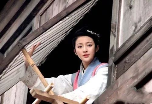 穿越女主性感妩媚_妩媚性感穿越主女强_穿越女主妖娆魅惑
