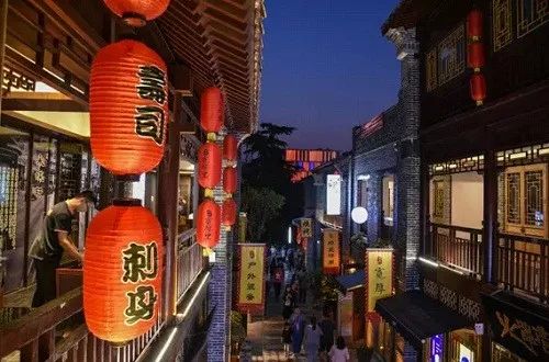 济南洪楼小吃街_济南洪美食小吃附近楼盘地址_济南洪楼附近美食小吃
